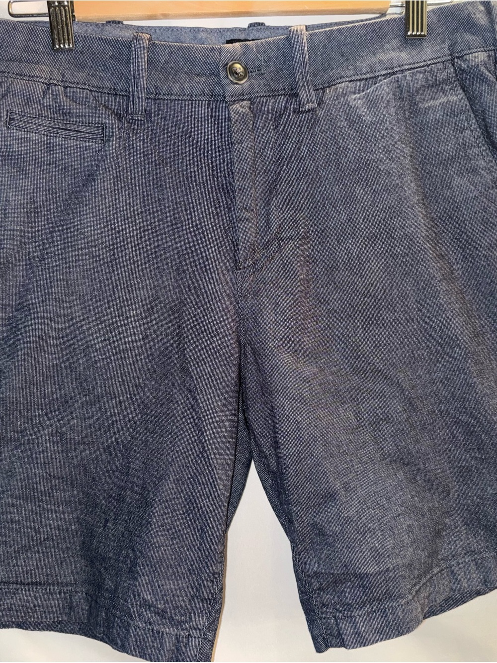 Express Men’s Flat Front Shorts in Denim Blue SZ 32
